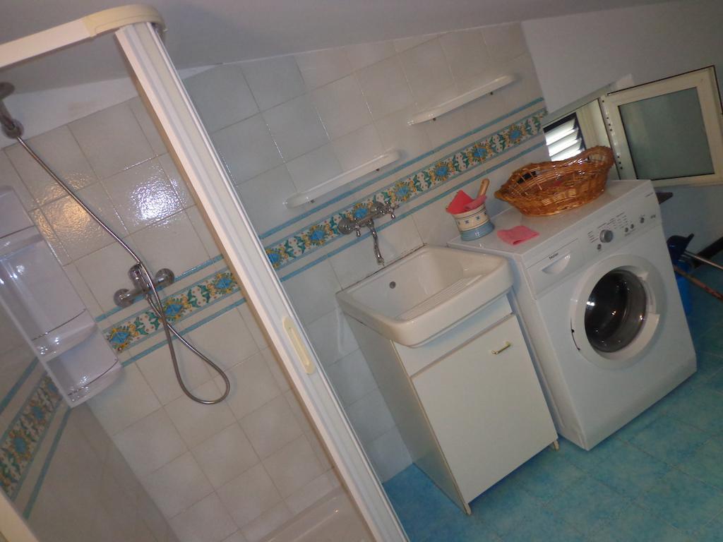 Vacanze Al Mare Patrizia'S Sweet Home Terme Vigliatore Bilik gambar